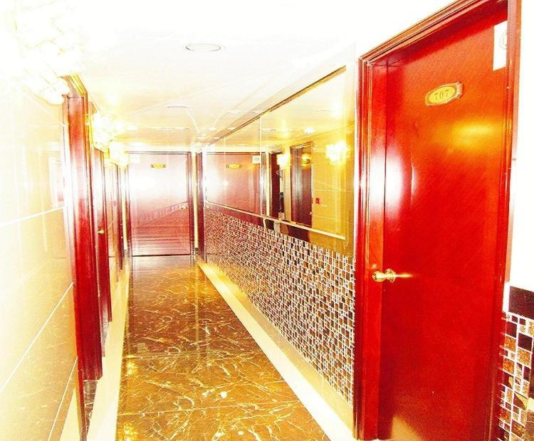 New Chung King Mansion Guest House - Tower C Hongkong Zewnętrze zdjęcie